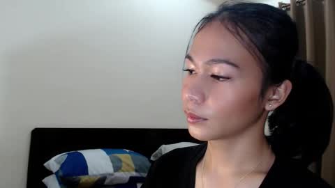 Snapshot of xlovely_destinyx chatting on March 4, 2026, 8:31 am Alice online show from March 4, 2026, 8:31 am