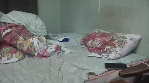 Luna online show from November 23, 2025, 2:22 am