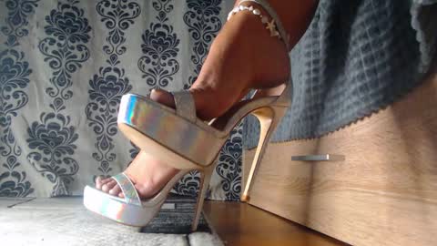 Monroe online show from October 14, 2025, 7:42 am