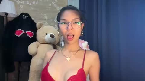 Sweet Monica online show from November 12, 2025, 9:10 am