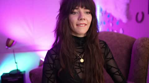 Bella Bondai online show from December 4, 2024, 6:55 am