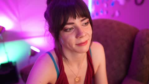 Bella Bondai online show from December 5, 2024, 10:55 am