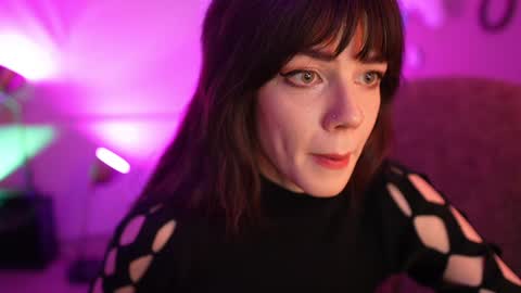 Bella Bondai online show from December 7, 2024, 6:32 am