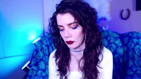 Bella Bondai online show from February 8, 2026, 5:22 am