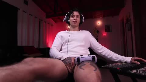   online show from October 24, 2025, 12:08 am