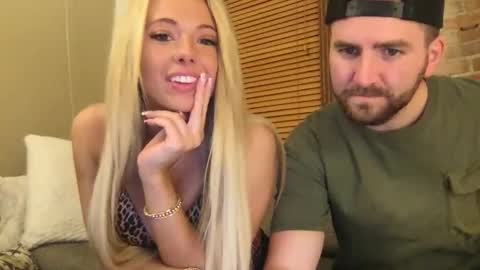 xoprincesspeachxo online show from October 25, 2025, 11:54 pm