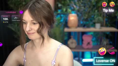 Snapshot of xoxo_molly chatting on November 15, 2025, 9:21 pm xoxo_molly online show from November 15, 2025, 9:21 pm