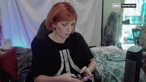 xpbunni online show from November 4, 2025, 6:51 pm