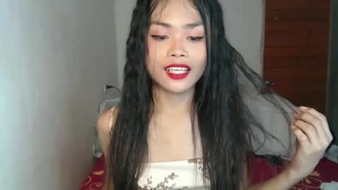 Snapshot of xpinaycreamcockx chatting on October 17, 2025, 2:04 am JHANA online show from October 17, 2025, 2:04 am