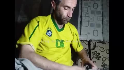 xploid1982 online show from April 20, 2026, 12:02 am