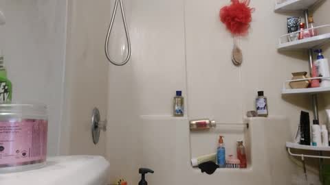 Xploringus online show from January 2, 2025, 3:19 pm