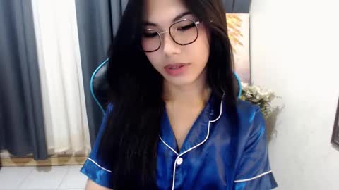 Snapshot of xseductive_airax chatting on January 7, 2025, 11:03 pm aira online show from January 7, 2025, 11:03 pm