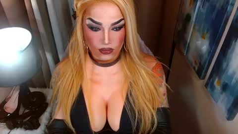 Cattaleya online show from December 4, 2025, 2:10 am