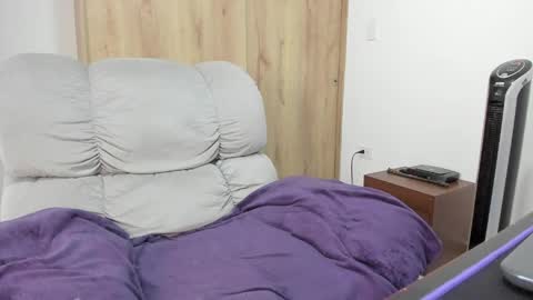 Hellen Sofia instagram hellen5546 online show from April 4, 2026, 8:50 pm