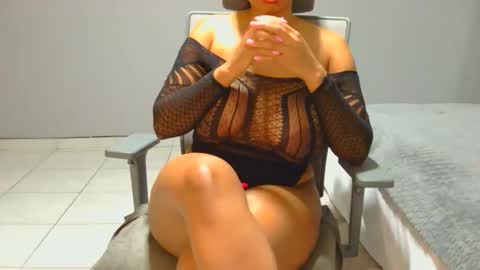 Snapshot of xspiketeex chatting on April 25, 2026, 6:05 am spykeXtee online show from April 25, 2026, 6:05 am