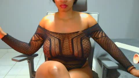 Snapshot of xspiketeex chatting on June 25, 2026, 5:12 am spykeXtee online show from June 25, 2026, 5:12 am