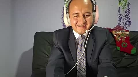 Snapshot of xthesexybossx chatting on November 24, 2025, 4:40 pm xthesexybossx online show from November 24, 2025, 4:40 pm