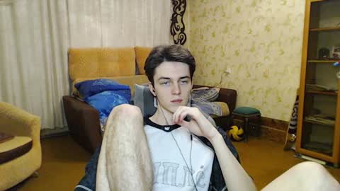 traqqq online show from December 22, 2024, 7:52 pm