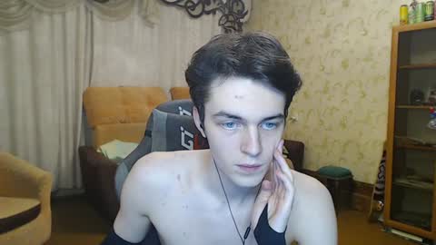 traqqq online show from December 24, 2024, 10:39 pm