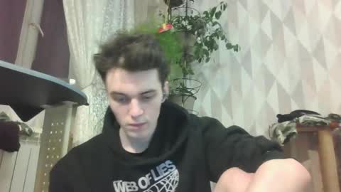 traqqq online show from May 3, 2026, 7:42 pm