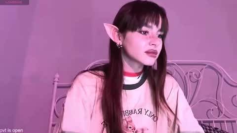 Lily online show from December 16, 2025, 10:37 pm