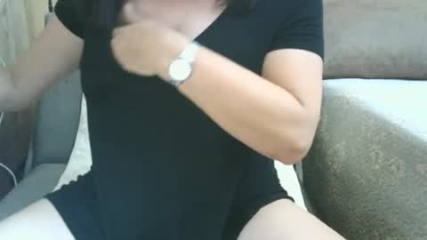 Snapshot of xxalexis chatting on July 13, 2026, 3:04 pm HotMomAlex online show from July 13, 2026, 3:04 pm
