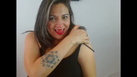 Snapshot of xxantonellaxxx chatting on October 9, 2025, 4:27 pm antonella online show from October 9, 2025, 4:27 pm