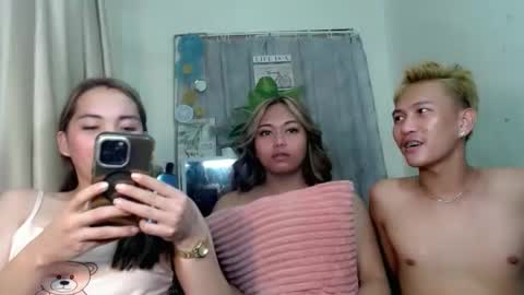 xxapplebabexx online show from October 5, 2025, 8:23 am