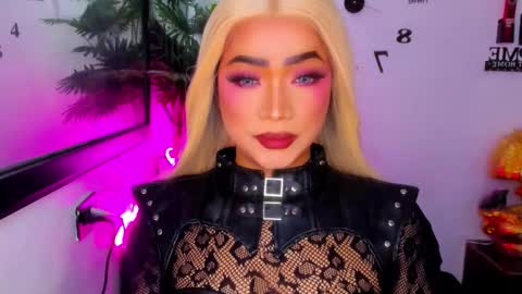 xxasian_goddessxx online show from March 22, 2026, 5:00 am