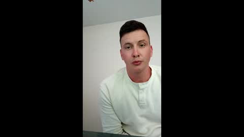 xxbenfox online show from April 19, 2026, 7:16 pm