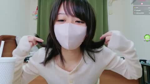 xxinoxx online show from November 10, 2025, 5:01 pm