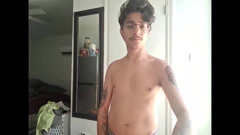 Snapshot of xxjasoneecxx chatting on October 12, 2025, 4:17 pm XxJasoneecxX online show from October 12, 2025, 4:17 pm