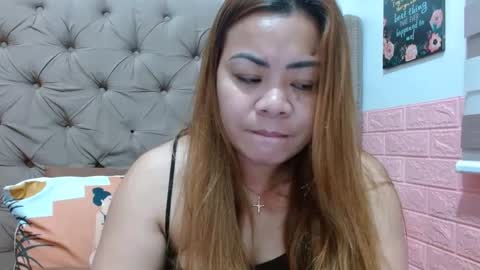 Snapshot of xxkryzelxx chatting on March 7, 2025, 4:44 pm Dhel online show from March 7, 2025, 4:44 pm