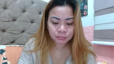 Snapshot of xxkryzelxx chatting on October 4, 2025, 4:49 pm Dhel online show from October 4, 2025, 4:49 pm