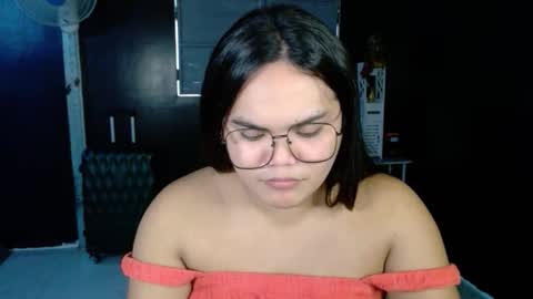 Snapshot of xxkylie_smithxx chatting on October 10, 2025, 6:23 am Kylie Smith online show from October 10, 2025, 6:23 am