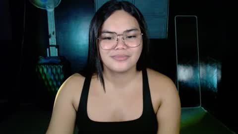 Snapshot of xxkylie_smithxx chatting on October 26, 2025, 8:37 pm Kylie Smith online show from October 26, 2025, 8:37 pm