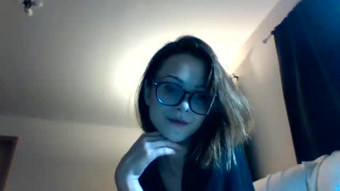 xxlily_monroexx online show from September 18, 2025, 5:31 am