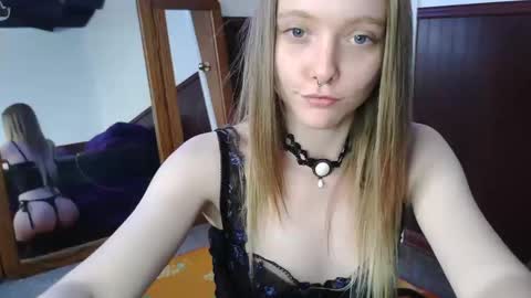 Snapshot of xxloveanastasia chatting on December 30, 2024, 9:50 pm LoveAnastasia online show from December 30, 2024, 9:50 pm
