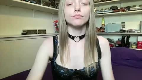 Snapshot of xxloveanastasia chatting on September 15, 2025, 5:13 pm LoveAnastasia online show from September 15, 2025, 5:13 pm
