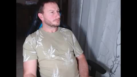 Snapshot of xxmettexx chatting on December 8, 2024, 9:30 pm xxmettexx online show from December 8, 2024, 9:30 pm