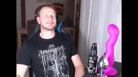 Snapshot of xxmettexx chatting on February 10, 2025, 9:04 pm xxmettexx online show from February 10, 2025, 9:04 pm