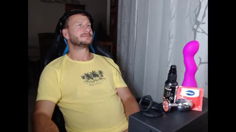 Snapshot of xxmettexx chatting on October 5, 2025, 7:45 pm xxmettexx online show from October 5, 2025, 7:45 pm