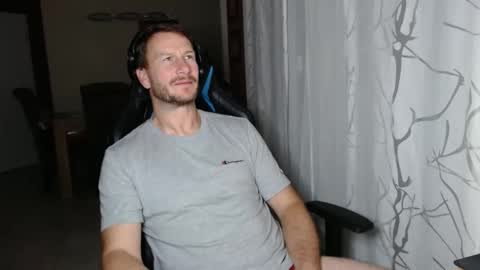 Snapshot of xxmettexx chatting on November 11, 2025, 4:29 pm xxmettexx online show from November 11, 2025, 4:29 pm