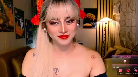 Snapshot of xxmissjuliaxx chatting on February 5, 2025, 1:37 am xxmissjuliaxx online show from February 5, 2025, 1:37 am
