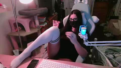 coco online show from November 15, 2025, 4:43 am