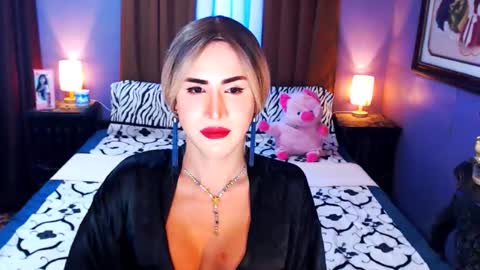 Snapshot of xxqueenofperfectionxx chatting on February 28, 2025, 2:20 pm urperfection kelly online show from February 28, 2025, 2:20 pm