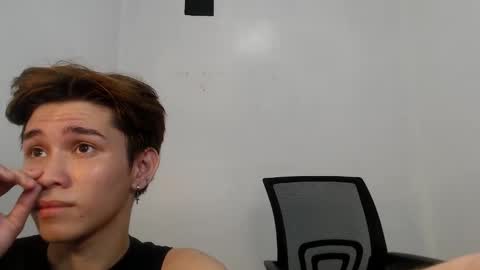 Snapshot of xxsebastian18 chatting on December 11, 2024, 11:41 am seb online show from December 11, 2024, 11:41 am