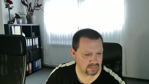 Eddi online show from February 25, 2026, 8:02 am