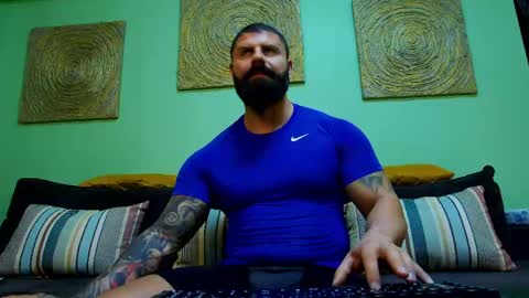 Snapshot of xxtreamleonard chatting on April 22, 2026, 11:01 am Xtream Leonard online show from April 22, 2026, 11:01 am