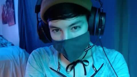 Snapshot of xxwhitefoxx chatting on October 31, 2025, 3:29 am David Fox online show from October 31, 2025, 3:29 am